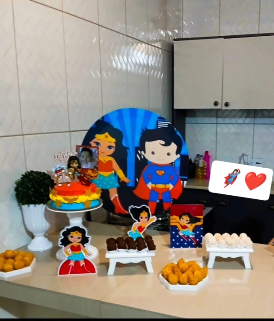 Festa tema Mulher Maravilha